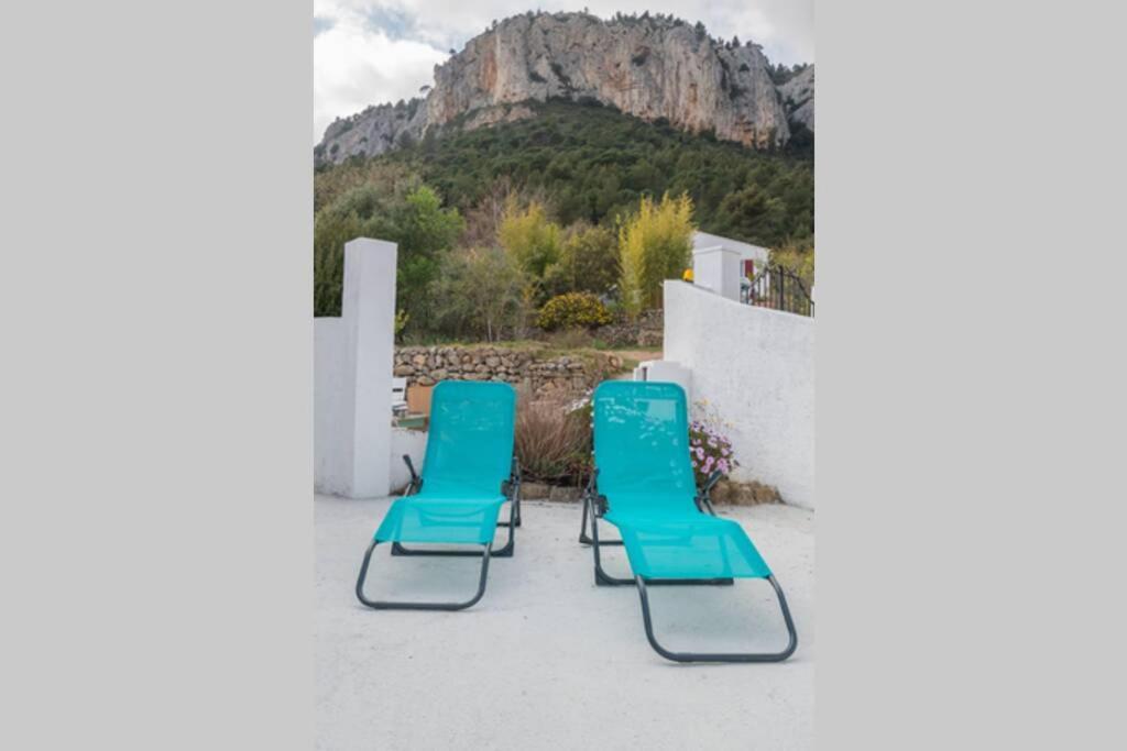 Maison Avec Jardin, Parking Entre Mer Et Montagne Le Revest-le-Eaux エクステリア 写真